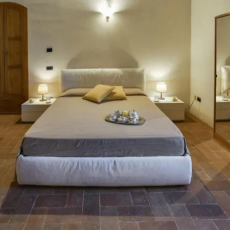 Villa Treccianino 10 *